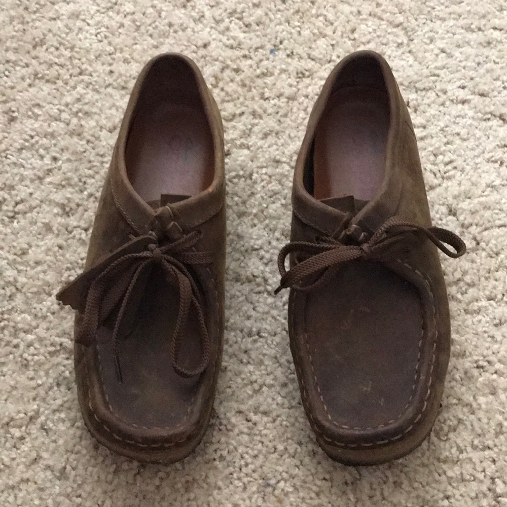WALLABEES